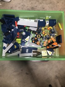 INCOMPLETE LEGO 8635 Mission 6: Agents Mobile Command Center Set Vehicle Parts