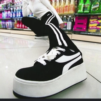 90’s COASTERS Platform skater sneakers Grunge Skater Size 5.5 shoes suede black - Image 1 of 4