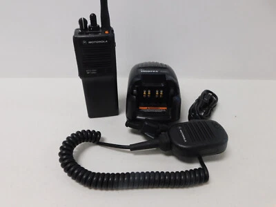 Motorola MTS2000 VHF 136-174mhz Analog Portable radio with encryption DVP-XL - Image 1 of 2