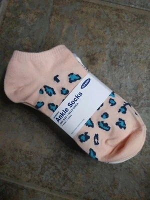 New Old Navy Women’s Ankle Socks ~ 7 Pack Animal Print Houndstooth - Image 1 of 4