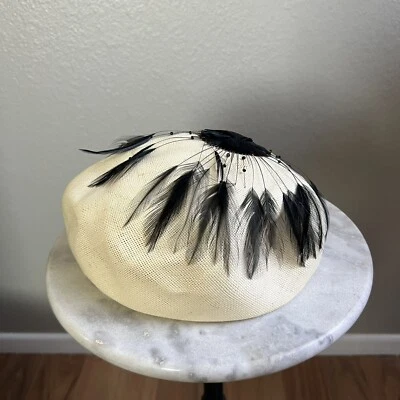 Vintage 50s/60s Feather Beret Juliette Cap Cocktail Special Occasional Wedding - Image 1 of 4
