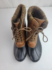 Magellan Outdoors Women's Duck Boots Size 7 Rain Snow Farm - Picture 1 of 8