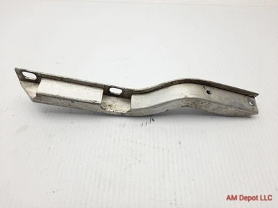 2011 宝马 535i 528i 550i F10 右辅助散热器支架支架 17117583120 — 第 1/4 张图片