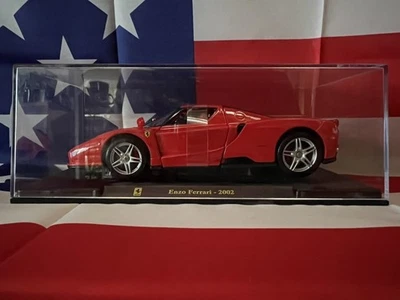 Enzo FERRARI - 2002 1/24 Diecast Car de Burago, rojo italiano - Imagen 1 de 4
