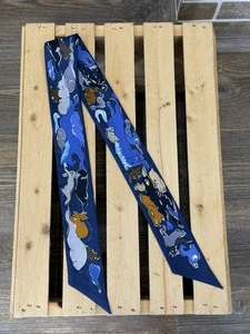 Authentischer HERMES PARIS Mille Et Un Lapinns Tiere blau Seide Twilly Schal - Bild 1 von 10