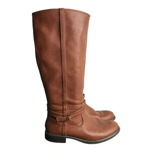 Kohls Women Cognac Brown Faux Leather Knee High Boot Riding Buckle Accent Size 9 - Picture 1 of 7