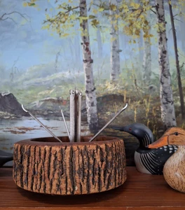 Tuerca de madera vintage corteza real primitiva con 2 galletas y 4 herramientas años 70 - Imagen 1 de 8