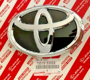 OEM NEW TOYOTA CAMRY 2018-20 SIENNA 2017-20 FRNT EMBLEM 75310-33030/75310-06140 - Picture 1 of 6