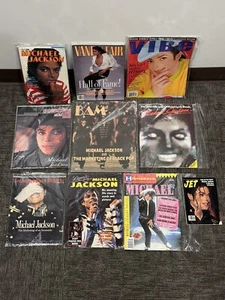 Lot of 10 RARE Michael Jackson Vintage Magazines / Photobooks - VIBE Vanity Fair - Bild 1 von 7