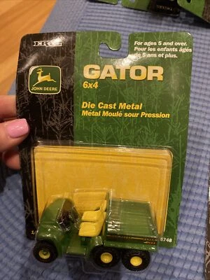 John Deere 6x4 Gator Utility Vehicle By Ertl 1/32 Scale - Image 1 of 4