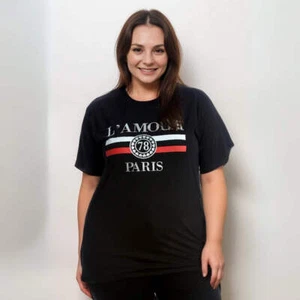 ROCKTHOSECURVES WOMENS LADIES SHORT SLEEVE T-SHIRT / TOP L'AMOUR LOGO - Picture 1 of 28