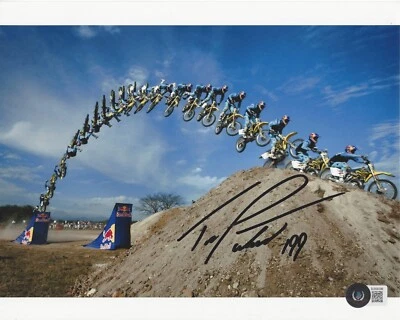 FOTO 8x10 firmada por Travis Pastrana Motocross X-Games Nitro Circus 2 certificado de autenticidad Beckett Foto 1 de 2