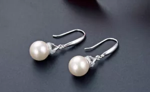 B22 Ohrringe weiße Perle mit kleiner Krone 925 Sterling Silber - Bild 1 von 4