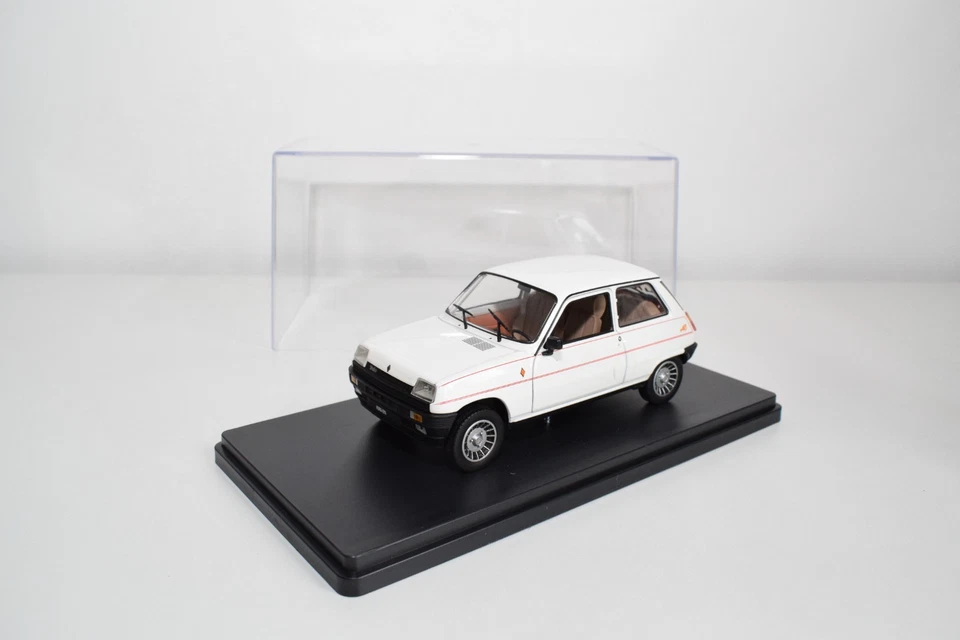 B84 1:24 ALTAYA FABBRI QUATTRORUOTE RENAULT 5 ALPINE TURBO BLANCO SIN USAR, E... - Imagen 1 de 4