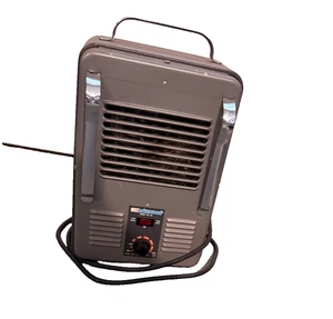 Lakewood Fan Electric Utility Space Heater Model 792/JR 750 1500 Watts Works - Picture 1 of 4