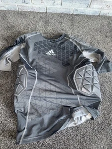 Adidas Techfit Ironskin Mens 5 Pad Shortsleeve Shirt Sz Adult M Grey Onix AV6667 - Picture 1 of 5