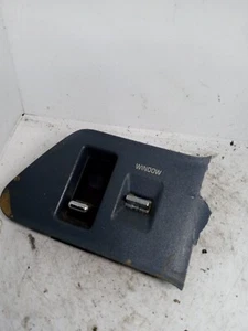 1988-1991 Cadillac Seville Door Lock Knob w/ Slides Part No. 20380978 OEM 31840 - Picture 1 of 4