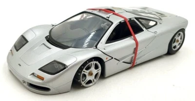 UT 1/18 Scale Diecast 7224K - McLaren F1 - Silver - Photo 1/4