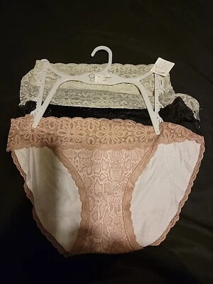 Jessica Simpson Damas Encaje Bikini Bragas Grande Conjunto de 4 Animales Negro Gris Rosa Foto 1 de 4