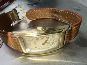 Vintage Curved Bulova 10k Plate Wind Up Watch Working - Picture 1 of 4