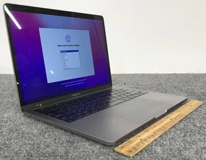 Apple MacBook Pro A1706 BTO/CTO 2016 2K 13,3" Laptop i7-6567U 16GB RAM 1TB NVMe - Bild 1 von 6