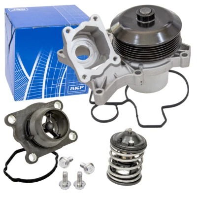 SKF Wasserpumpe + Thermostat +Gehäuse für BMW E81 E82 E87 E88 116d 118d 120d 123 - Bild 1 von 4