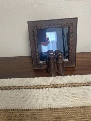 Resin Vintage/Retro Home Decor Mirror 2 Puppies Looking In The Mirror 3D - Image 1 of 4