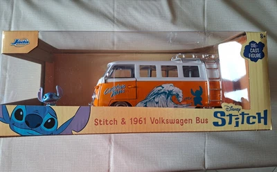 Jada 1/24  Stitch & 1961 Volkswagen Combi Bus (ET) - Photo 1/4