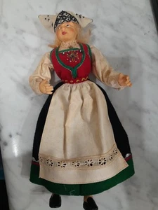 Disfraz Voss arte popular noruego de colección Hilde S Ege? Muñeca de plástico - Imagen 1 de 6