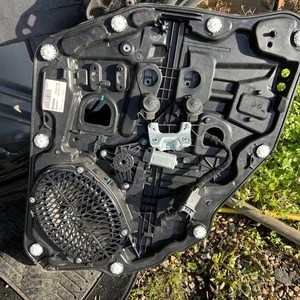 JEEP RENEGADE REGULATOR WINDOW DOOR REAR RIGHT DRIVERS 2010 - 2021 - Picture 1 of 2