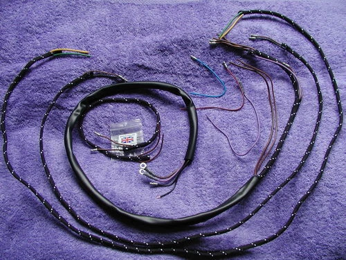 superior nuevo BSA A7 A10 ARNÉS/TELAR DE CABLEADO TRENZADO TELA 1957 - hecho en Inglaterra Foto 1 de 1