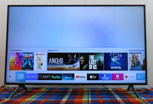 SAMSUNG 50" QLED Smart TV 4K UN50RU7100FXZA - Picture 1 of 24