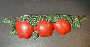 Vintage Wandhänger Gusseisen roter Apfel Bauerndeko - Bild 1 von 6