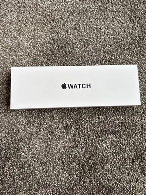Apple Watch SE 3 40 毫米 GPS 星光 带 S/M 星光运动表带 MEH34LW/A  — 第 1/2 张图片
