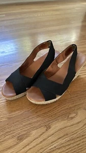 Gentle Souls by Kenneth Cole Women's  Black Espadrille Wedge Size 9 - Picture 1 of 5