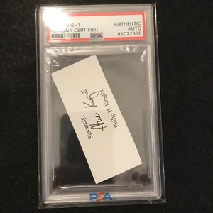 CUT SIGNATURE PHIL KNIGHT NIKE CO-FOUNDER PSA AUTHENTIC DNA AUTO - Picture 1 of 2