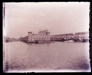 (1) LATE 1800s  EARLY 1900s GLASS NEGATIVE; C & O PIER, NEWPORT NEWS, VA. - Picture 1 of 2