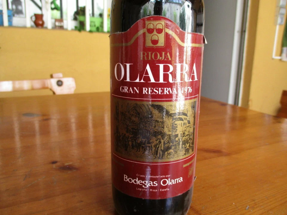 Bottle of Wine Great Reserve Olarra 1976 - image 1 of 1