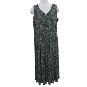 Lane Bryant Camouflage Micro Pleated Military Deep Olive Size 18 NWT - Picture 1 of 11