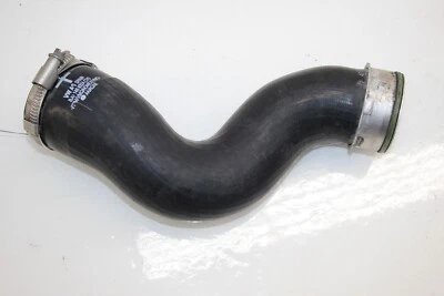 Manguera interenfriador derecha Audi TTS 2009-2015 8J0145832A OEM CW126 Foto 1 de 4