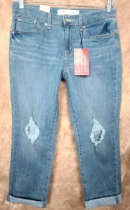 10 Levi's Signature Mid Rise Slim Boyfriend Distressed Stretch Jeans Women's - Picture 1 of 8
