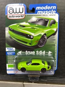 Dodge Challenger R/T Scat Pack 2019 1/64 Auto World Modern Muscle verde sublime - Imagen 1 de 2