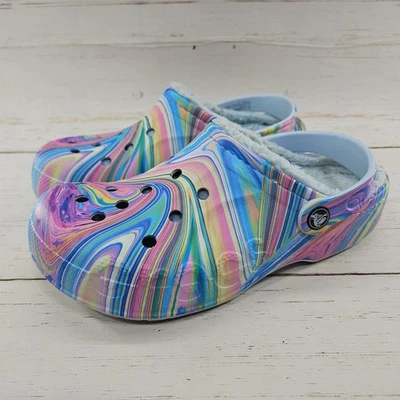 Crocs Clássico Forrado Tamancos Femininos 8 Baya Impresso Pele Sintética Sapatos Coloridos - Imagem 1 de 4