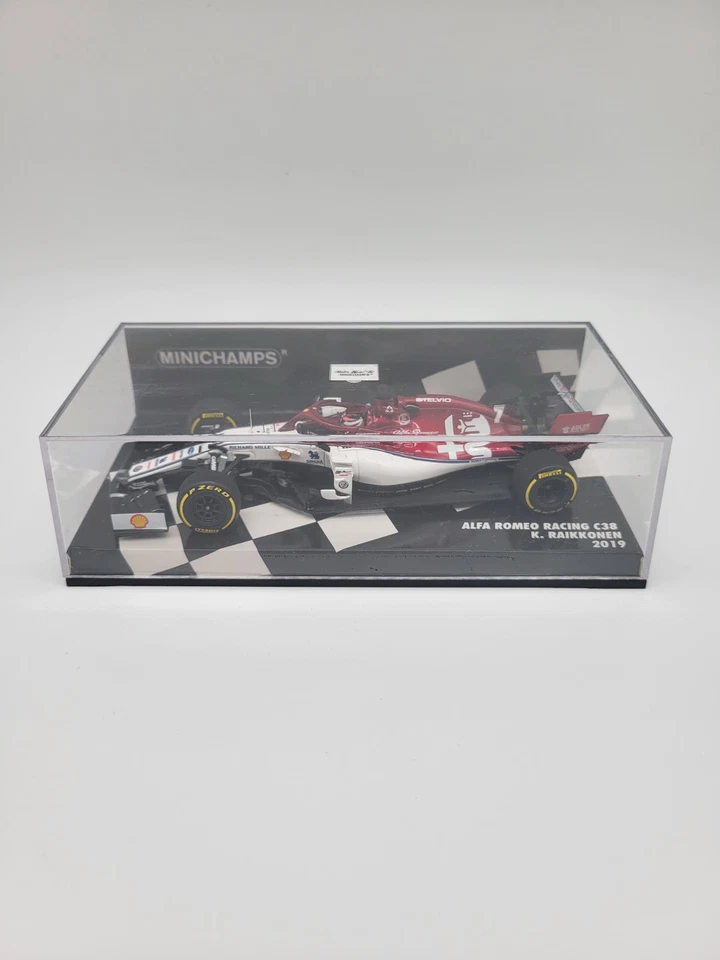 Minichamps 1:43 Kimi Raikkonen Alfa Romeo Racing C38 F1 2019 - Bild 1 von 2