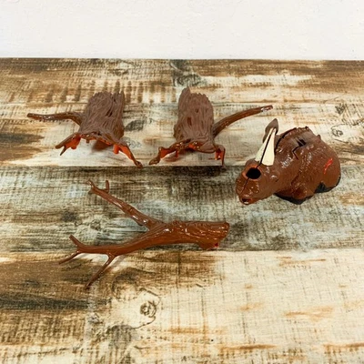 Aurora Prehistoric Scenes LA BREA TAR PIT Plastic Model Kit - Incomplete - Image 1 of 4