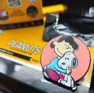 *BRAND NEW & LOCKED* Y416 Lucy & Snoopy FiGPiN - Peanuts Mystery Mini Series 1 - Picture 1 of 4