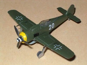 1/144 WW2 Fighter: Focke Wulf FW-190A-8 "JG301"  [Germany] #8 FAOTW2 : TAKARA - Picture 1 of 3