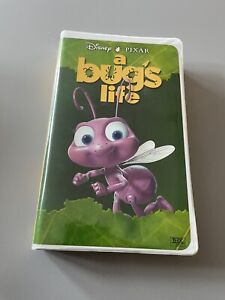 Disney’s Pixar “A Bugs Life” Movie (VHS, 1999) Rated G Video In Clamshell Case