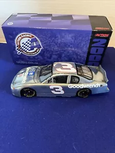 Action Dale Earnhardt Sr. 2000 Chrome Monte Carlo Chrome 1:24 Bad Decals - Picture 1 of 9