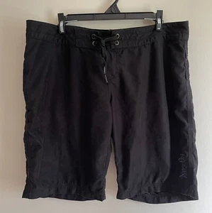 Woman's Size 10 Black Rip curl Swim Bermuda Shorts - Picture 1 of 8